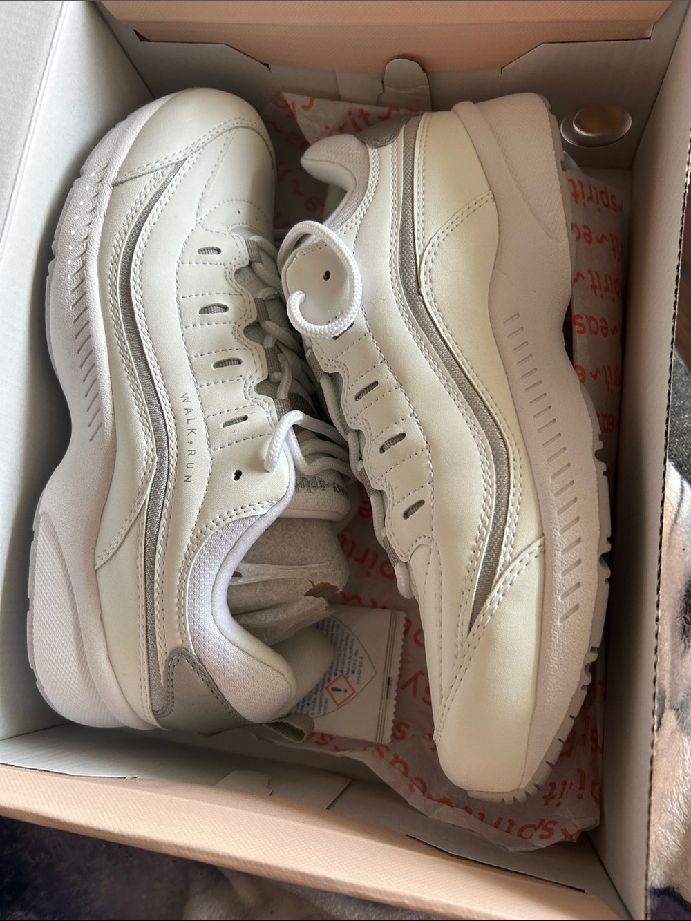 Easy Spirit White and Light Gray Walk-Run Sneakers